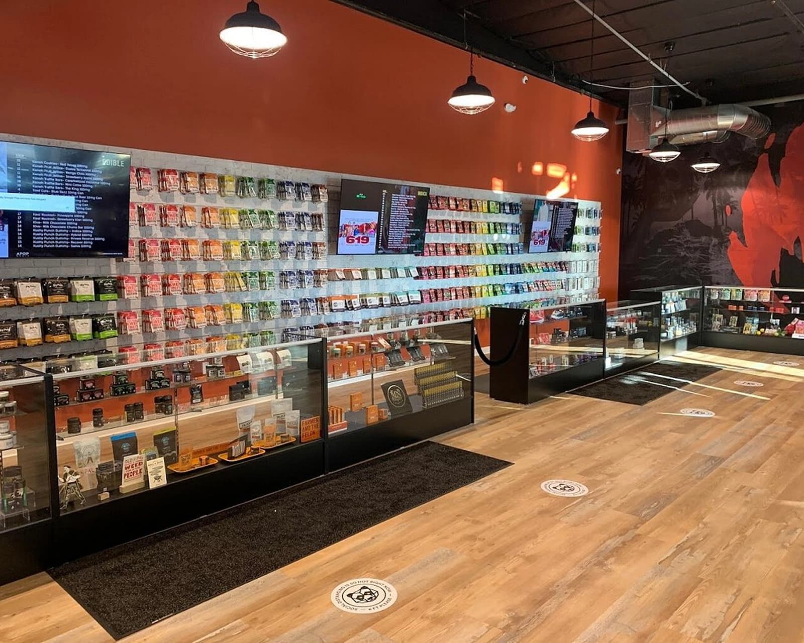 La Mesa interior shot